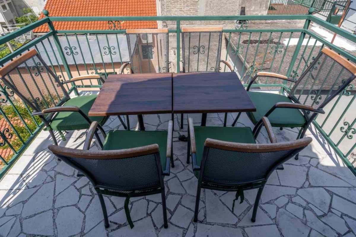 Apartments Inn Baška Voda Kültér fotó