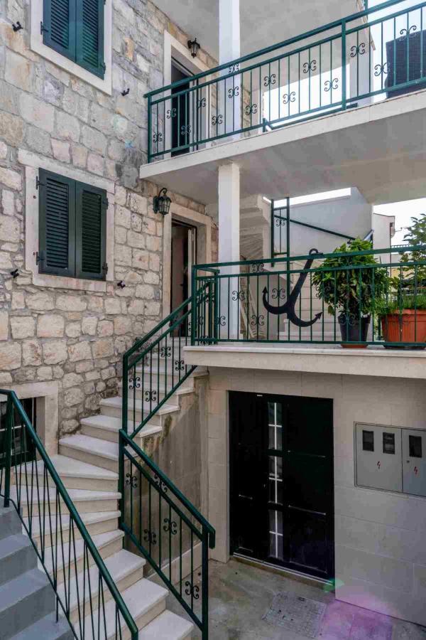 Apartments Inn Baška Voda Kültér fotó