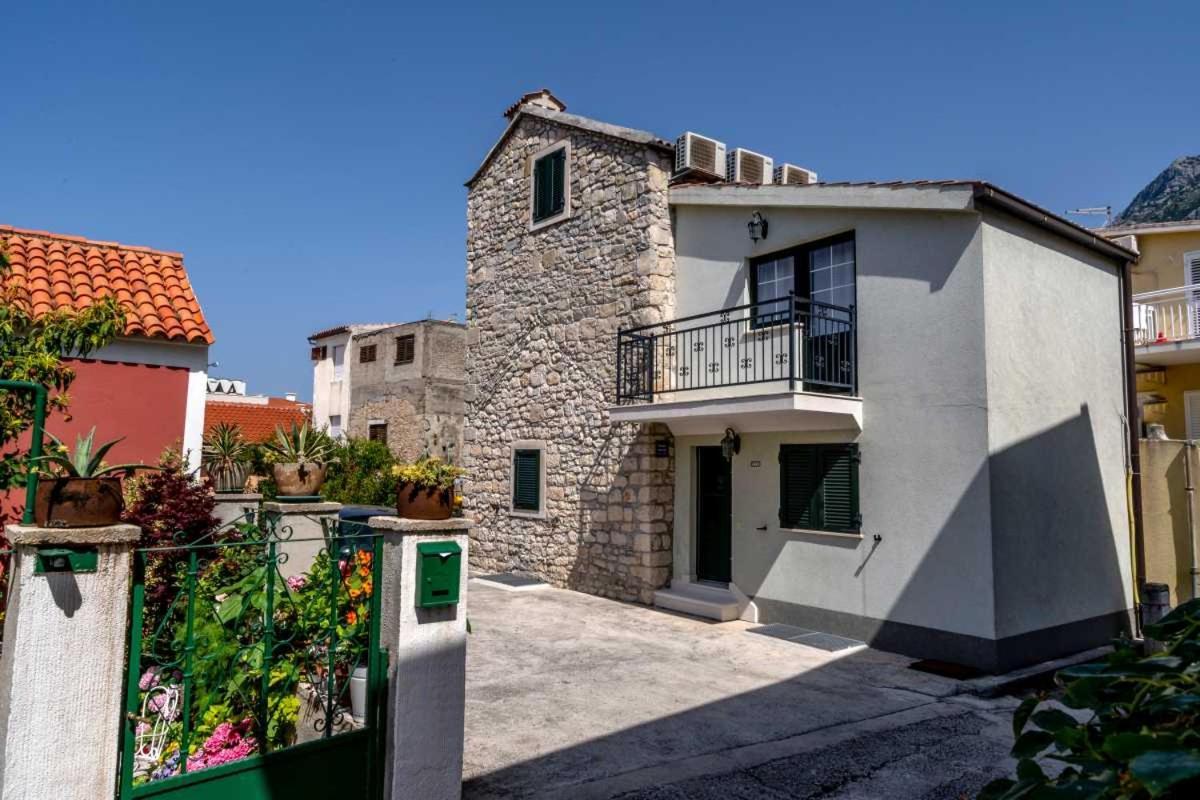 Apartments Inn Baška Voda Kültér fotó